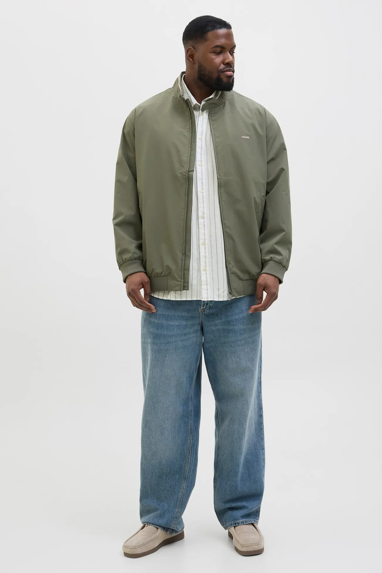 Camisa PLUS com ajuste relaxado