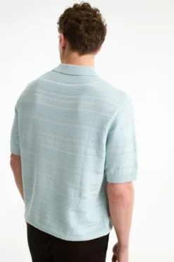 Camisa polo de malha estruturada de manga curta