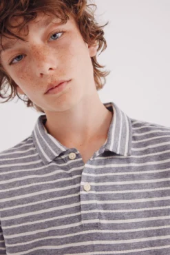Camisa polo riscas para meninos