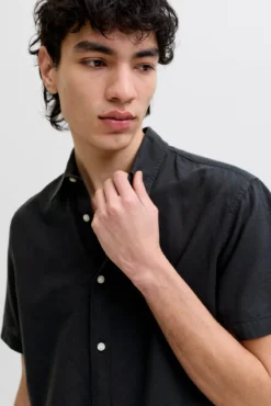 Camisa regular fit em linho