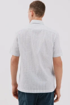 Camisa riscas de manga curta