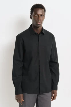 Camisa social de popelina