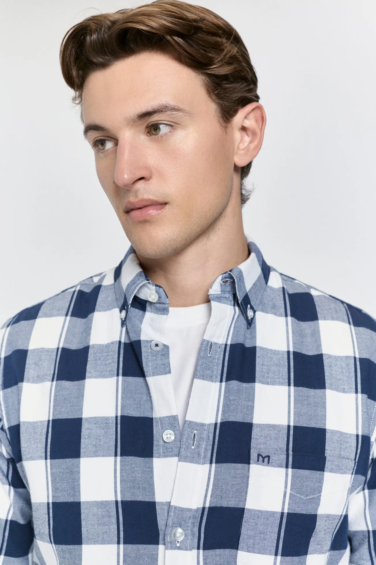 Camisa xadrez com caimento relaxado