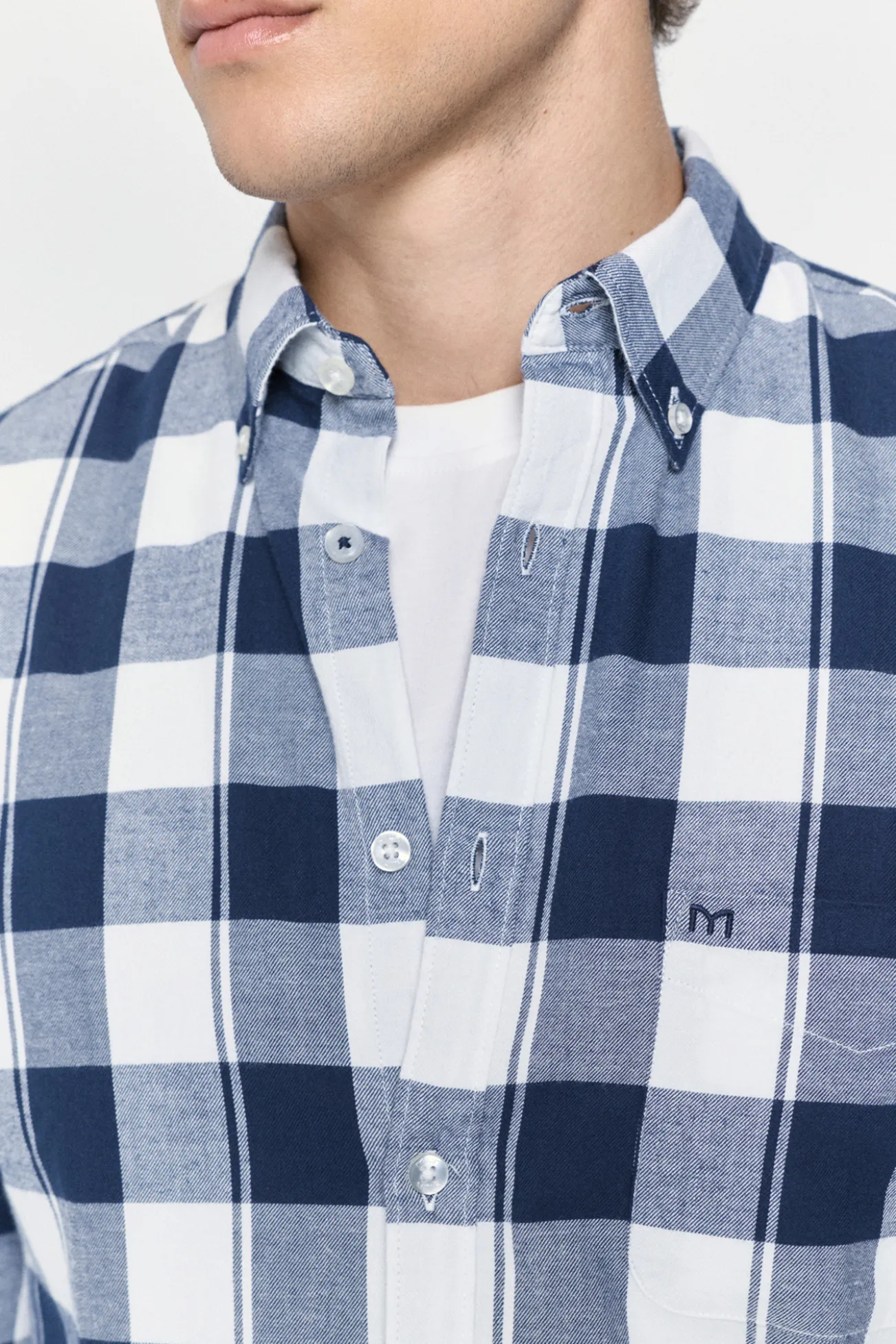 Camisa xadrez com caimento relaxado