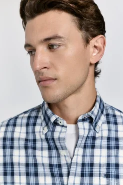 Camisa xadrez com caimento relaxado