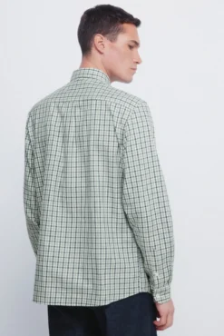 Camisa xadrez pequena