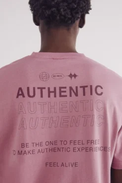 Camiseta autêntica