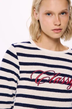 Camiseta estampada combinada em chenille