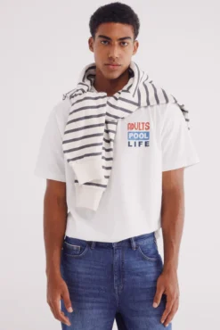 Camiseta Flutuante