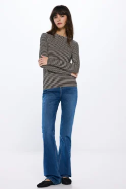 Camiseta justa riscas em lurex