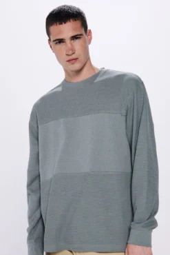Camiseta manga comprida cortada