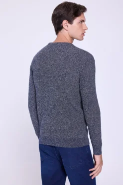 Camisola básico de gola redonda