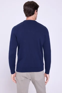 Camisola básico de gola redonda