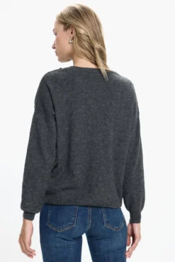 Camisola com botões de joia