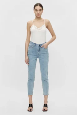 Camisola com renda