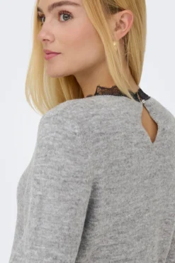 Camisola com renda