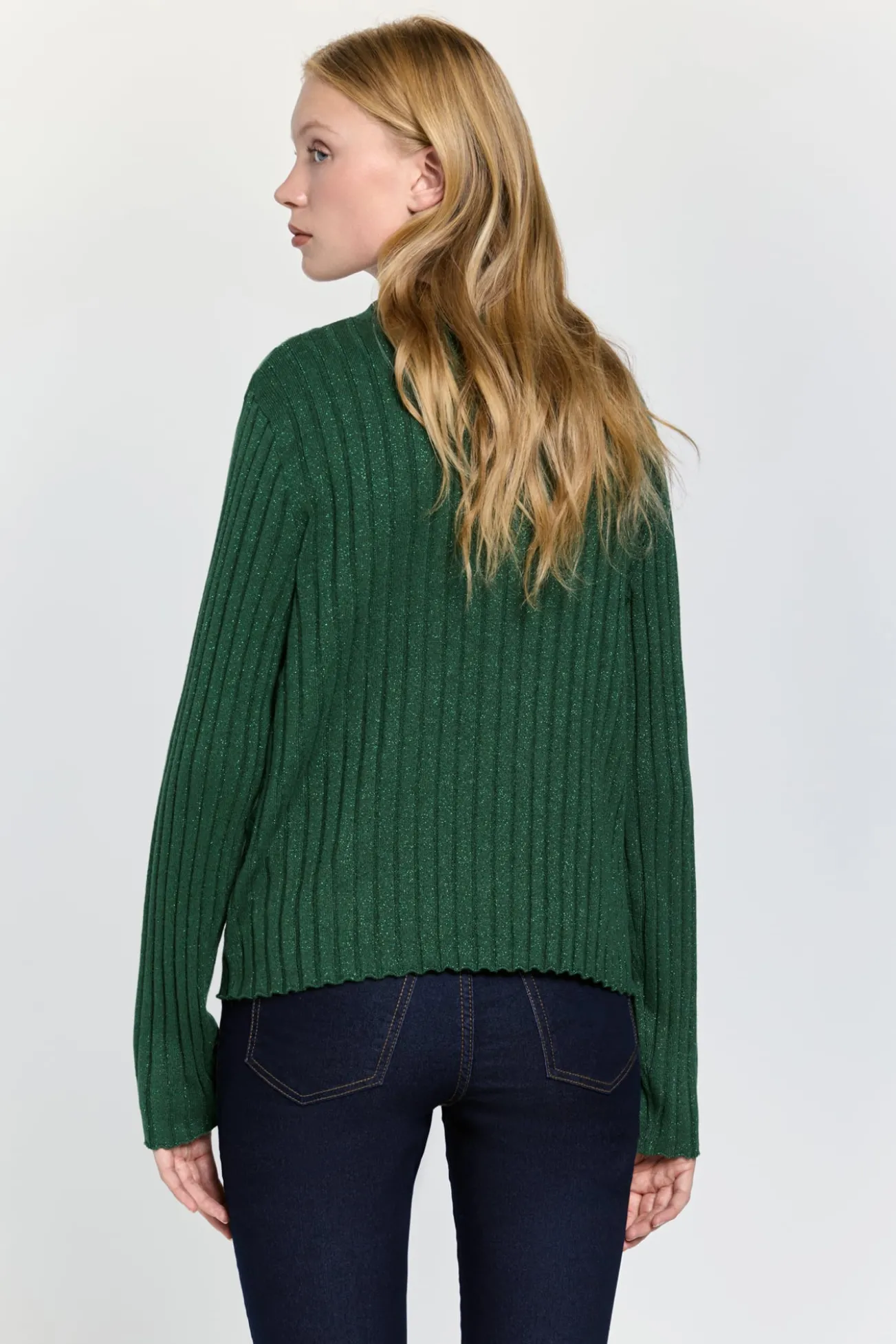 Camisola decote em V com fio metálico