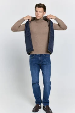 Camisola de gola