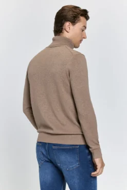 Camisola de gola