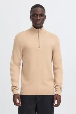 Camisola de gola alta