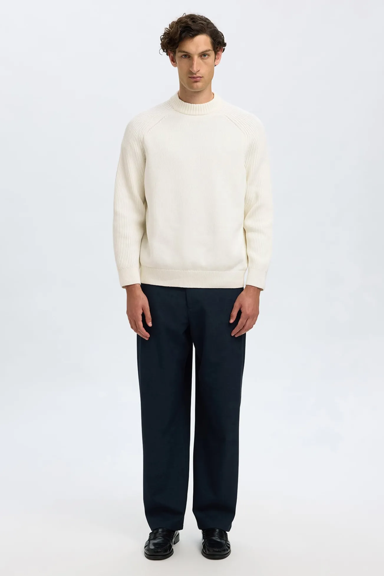 Camisola de gola alta 100% algodão orgânico.