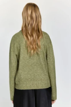 Camisola de gola caixa com detalhes em trança