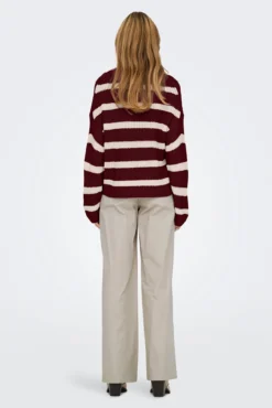 Camisola de gola redonda