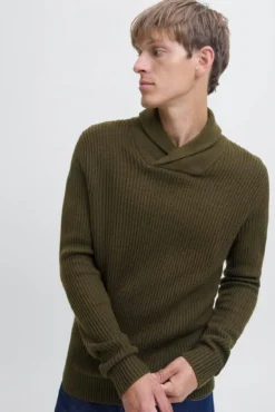 Camisola de malha com gola cruzada