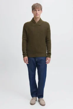Camisola de malha com gola cruzada