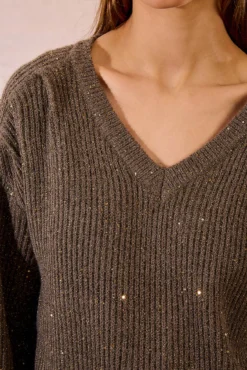 Camisola de manga comprida com detalhe de miçangas