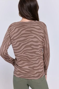 Camisola estampada gola redonda