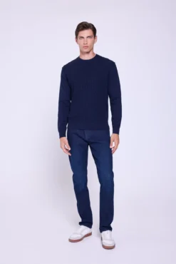 Camisola estruturado com gola redonda