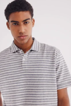 camisola estruturado com microlistras e regular fit