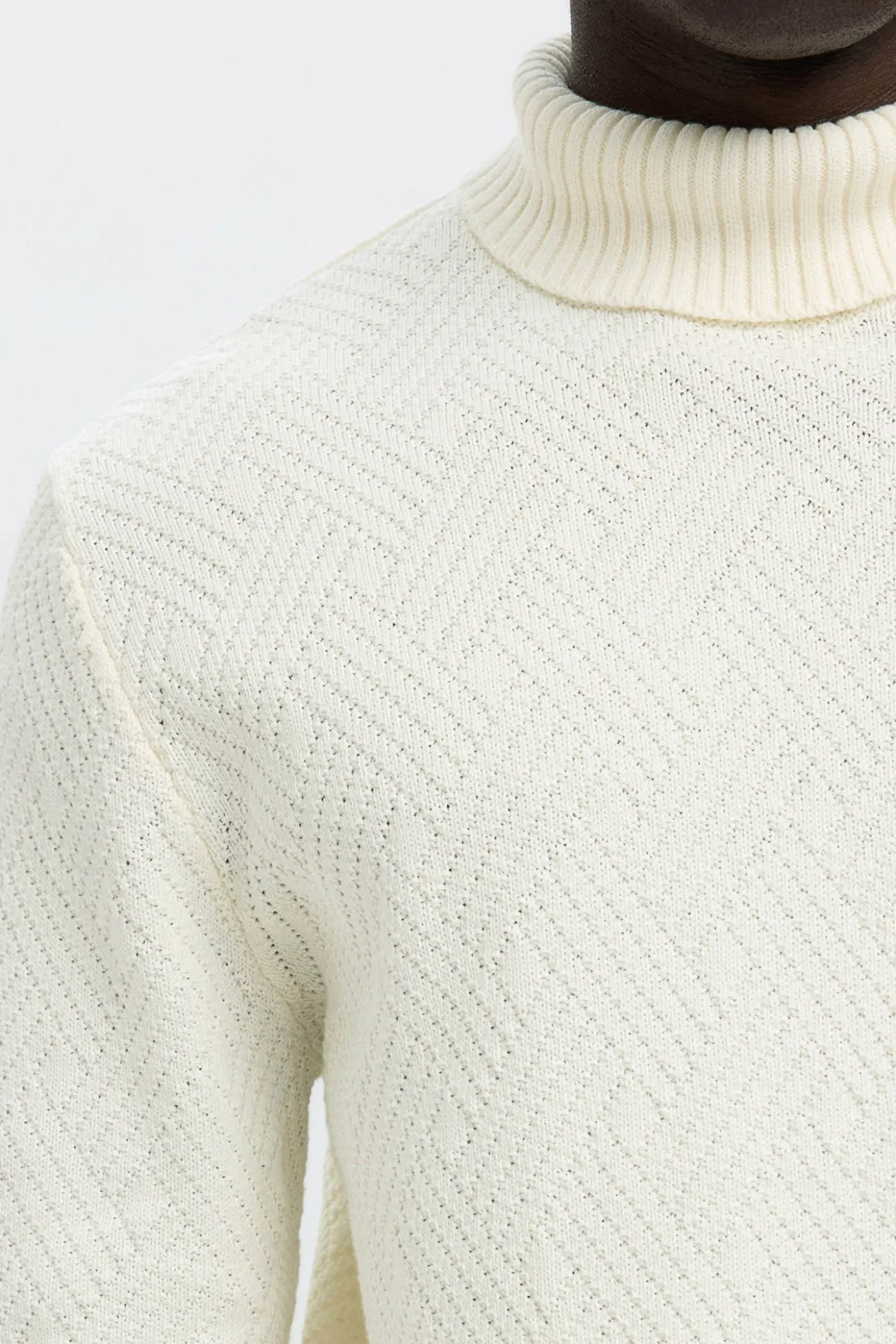 Camisola estruturado de gola alta 100% algodão orgânico