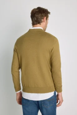 Camisola gola em bico