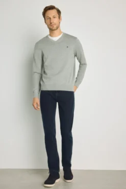Camisola gola em bico
