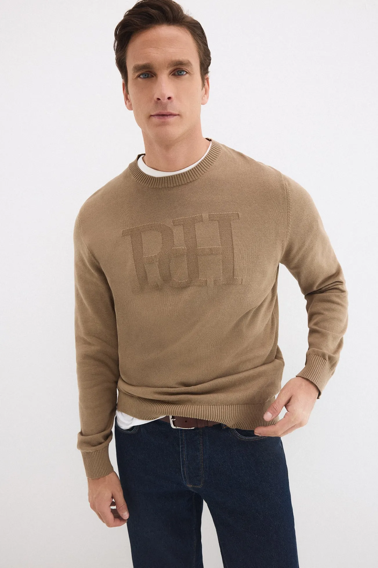 Camisola gola redonda logo grande no peito