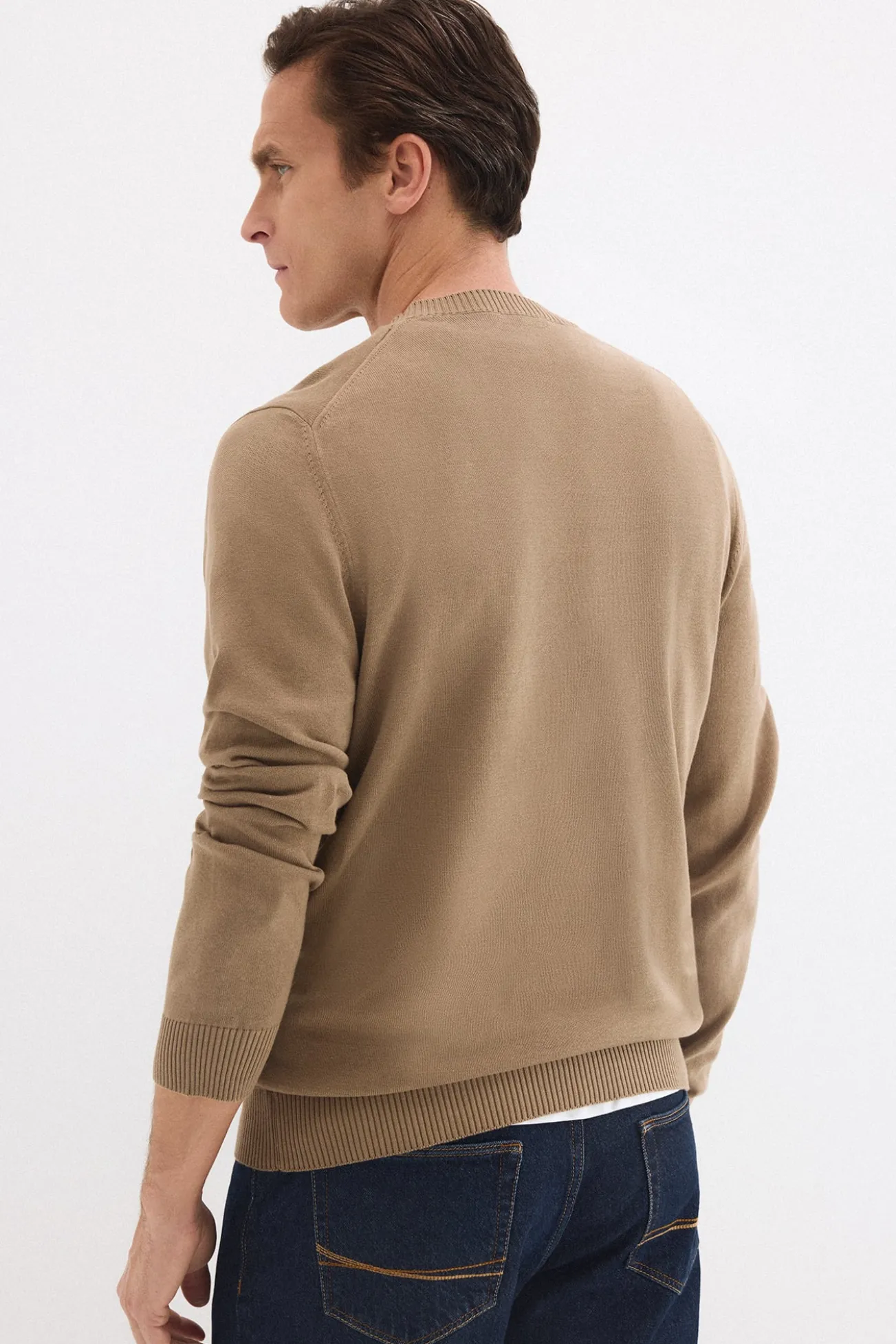 Camisola gola redonda logo grande no peito