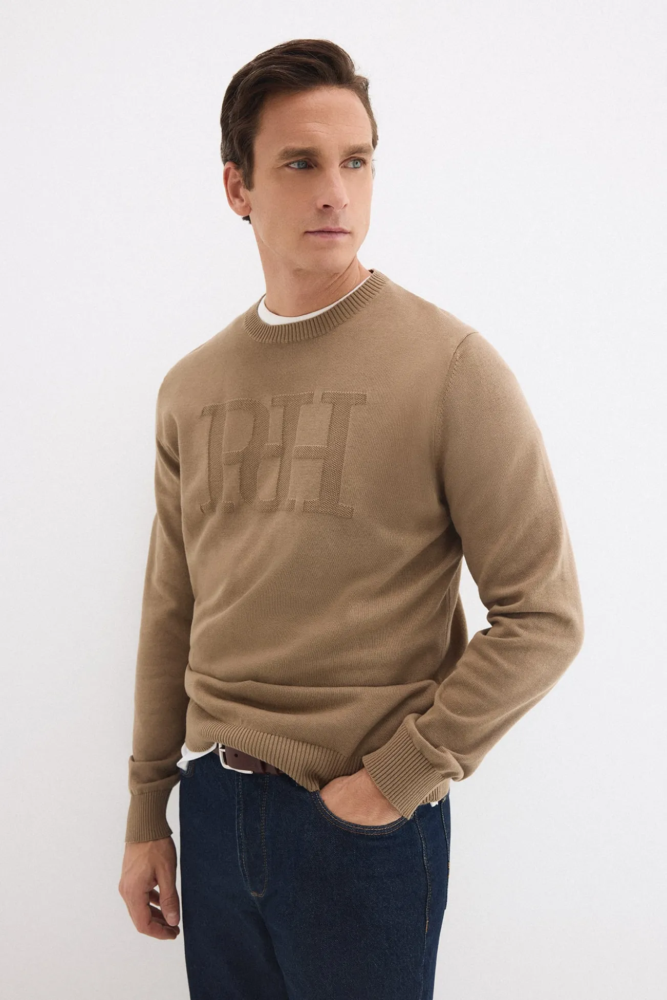 Camisola gola redonda logo grande no peito