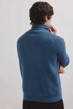 Camisola moderno com gola na fecho-éclair