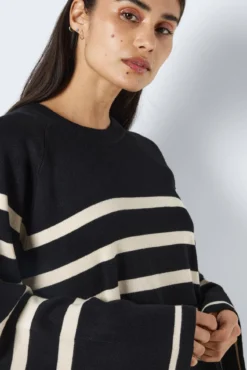 Camisola às riscas