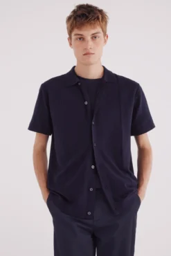 Cardigan de riscas manga curta verticalmente