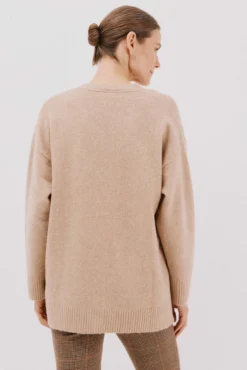 Cardigan longo com bolsos