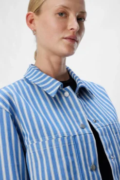 Casaco tipo camisa