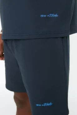 Conjunto de fato de treino liso
