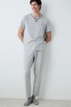 Conjunto de pijama comprido
