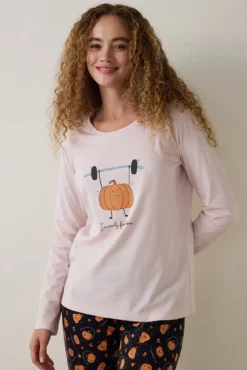 Conjunto de pijama de manga comprida com gola redonda e estampado de abóbora