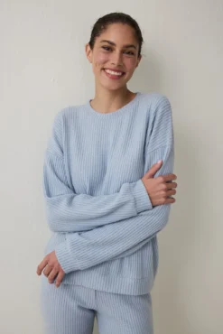 Conjunto de pijama térmico de manga comprida e gola redonda