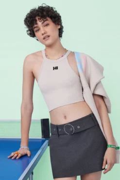 Crop top halter sem costuras cinzento
