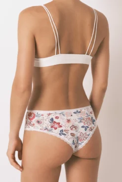 Cueca brasileira larga com microfibra estampada na cor marfim